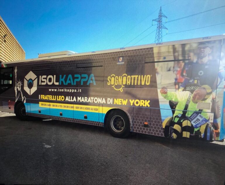 bus solidale targato Isolkappa e Fratelli Leo